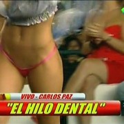 Cinthia Fernandez Cantando El Hilo Dental - Infama 18-02-11