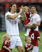 AC Milan - Campione d'Italia 2010-2011 928afd132450591